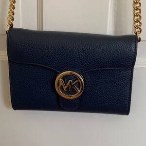 Michael Kors crossbody purse